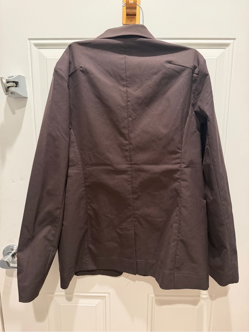 Lululemon Relaxed-Fit Twill Blazer in Espresso. Sz 8 - Picture 3 of 4